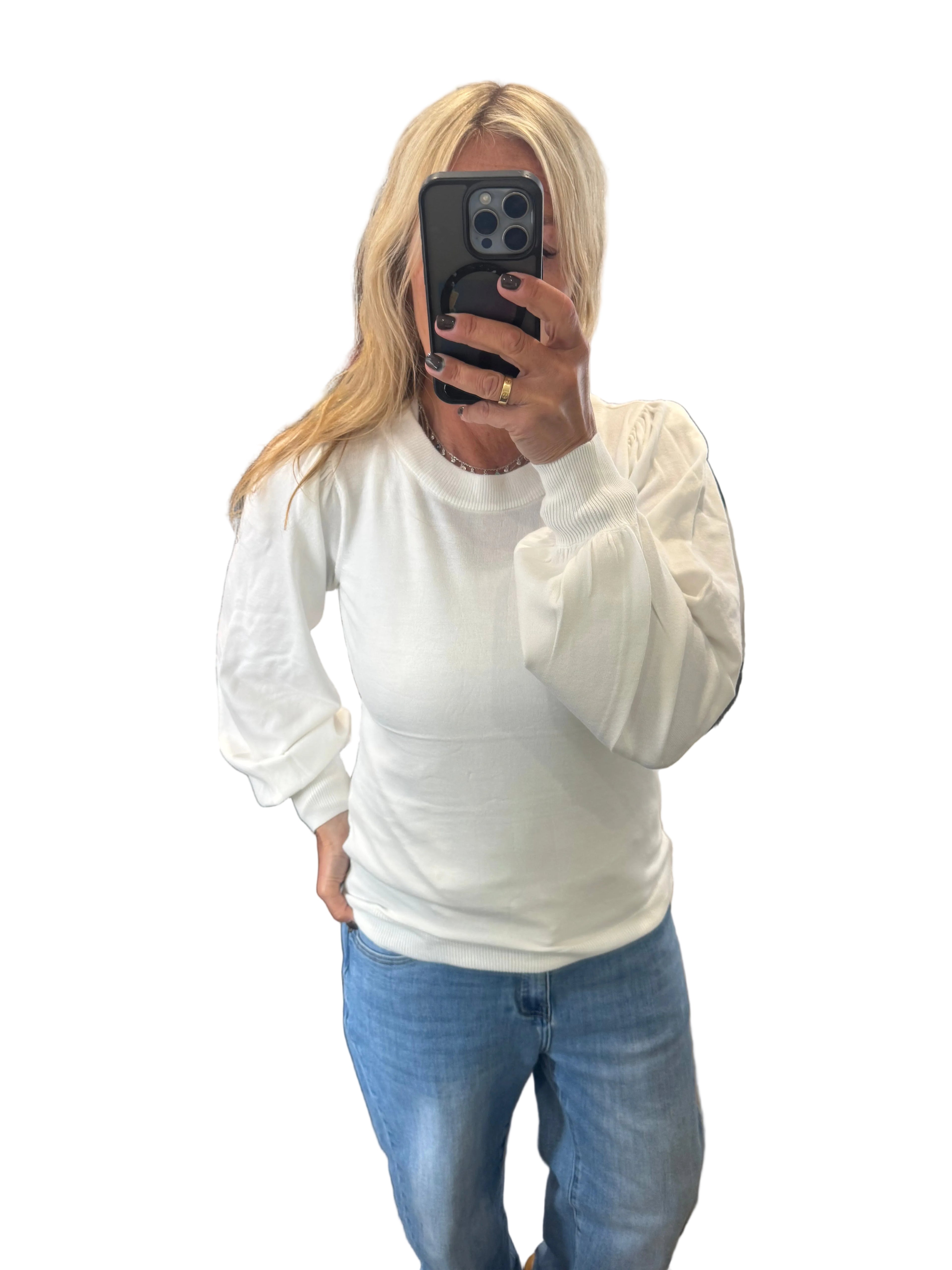 MSCh white puff sleeve gone knit