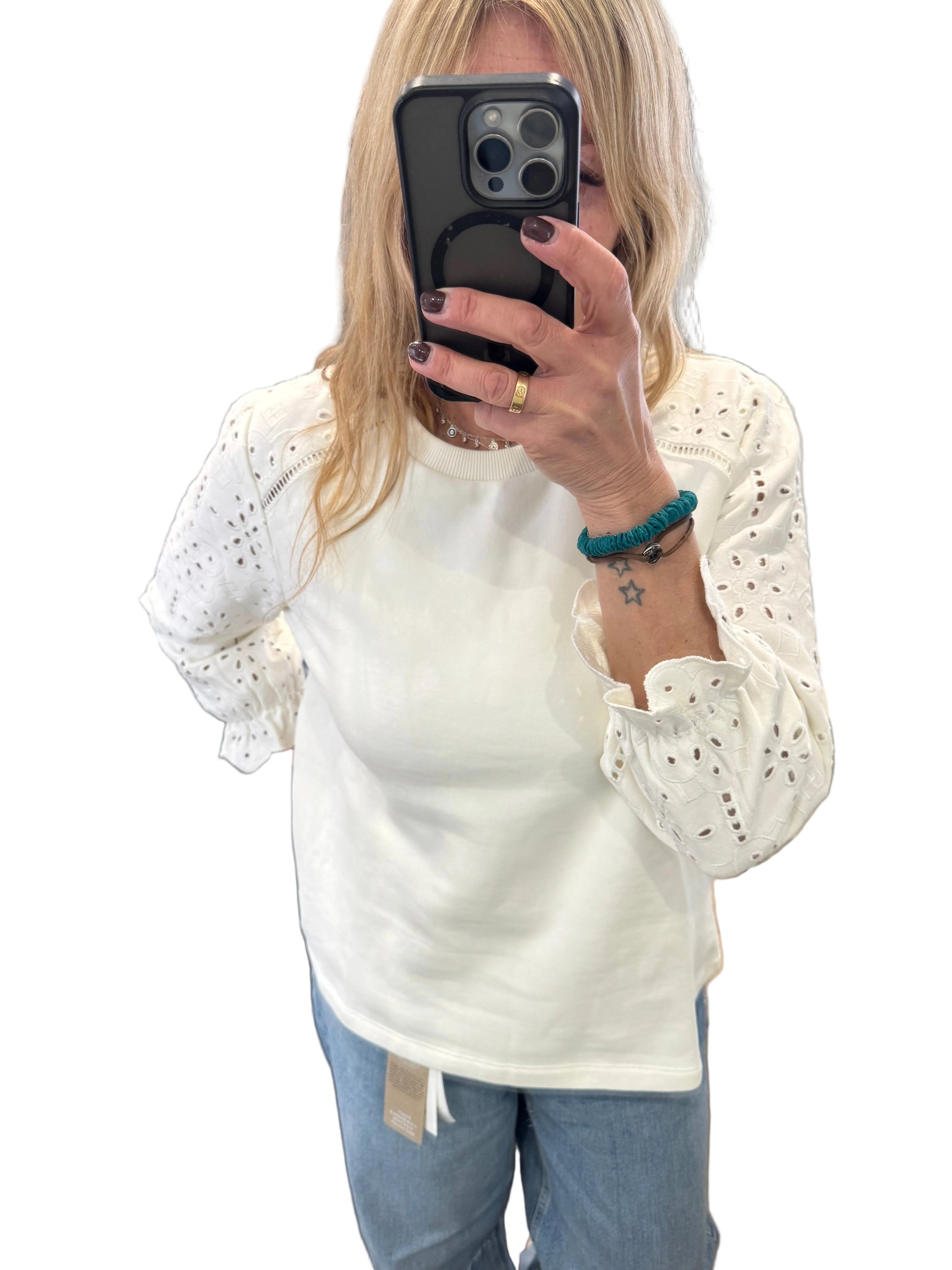 Garcia white sweat with embroidery anglaise sleeve